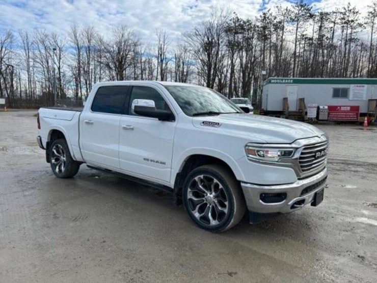 2020-ram-1500-laramie-longhorn-image-2
