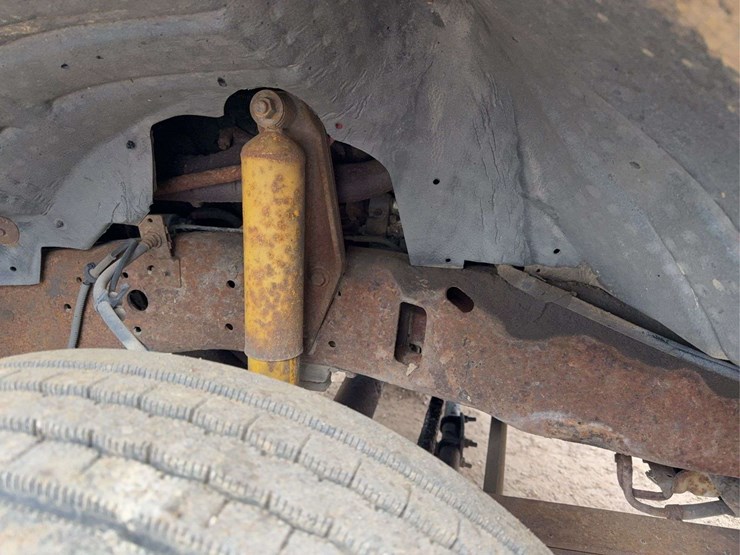 2004-ford-f450-image-32