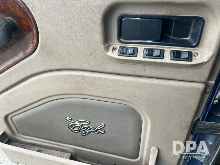 2006-international-9400-eagle-image-28