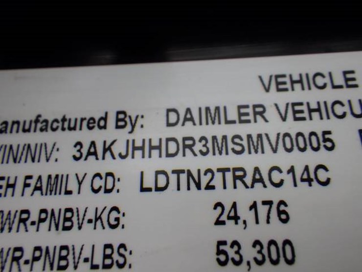 2021-freightliner-cascadia-126-image-26