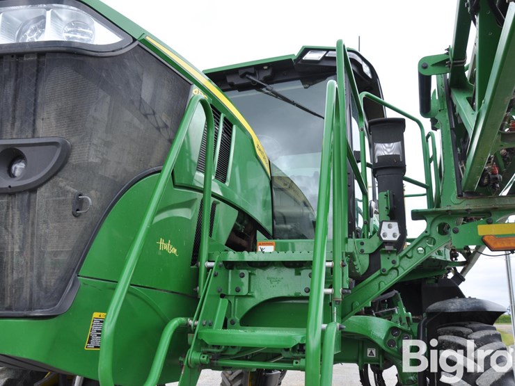 2023-john-deere-412r-image-11