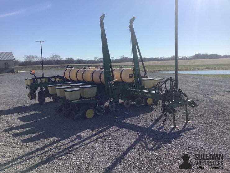 john-deere-7200-image-3