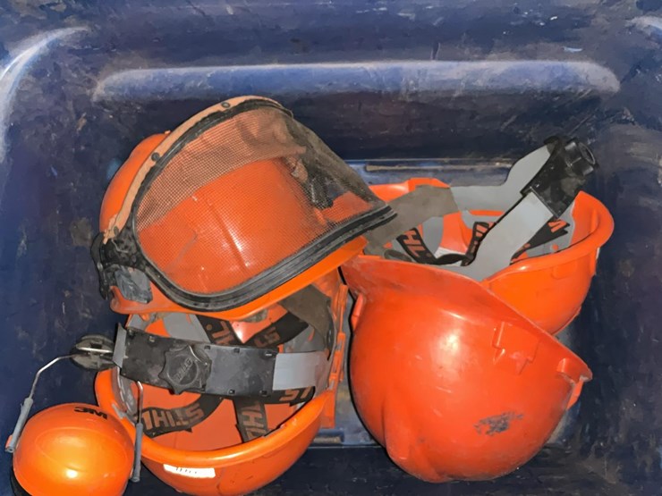 #555-•-safety-hard-hats-image-3