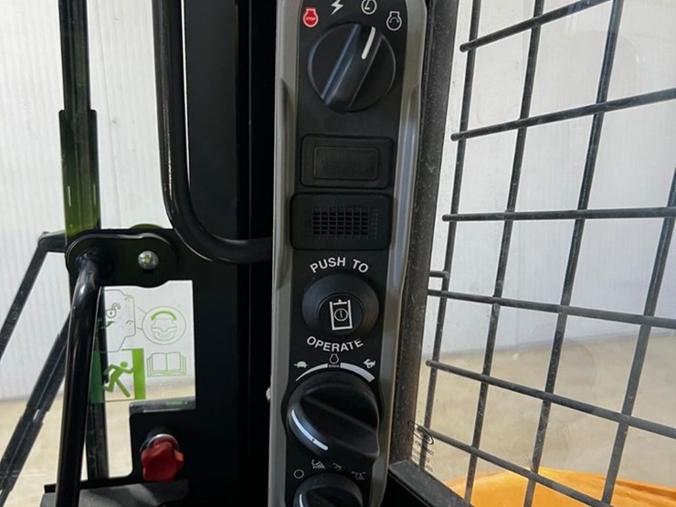 2021-case-sr270b-image-21