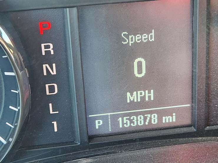 2017-chevrolet-2500-image-47