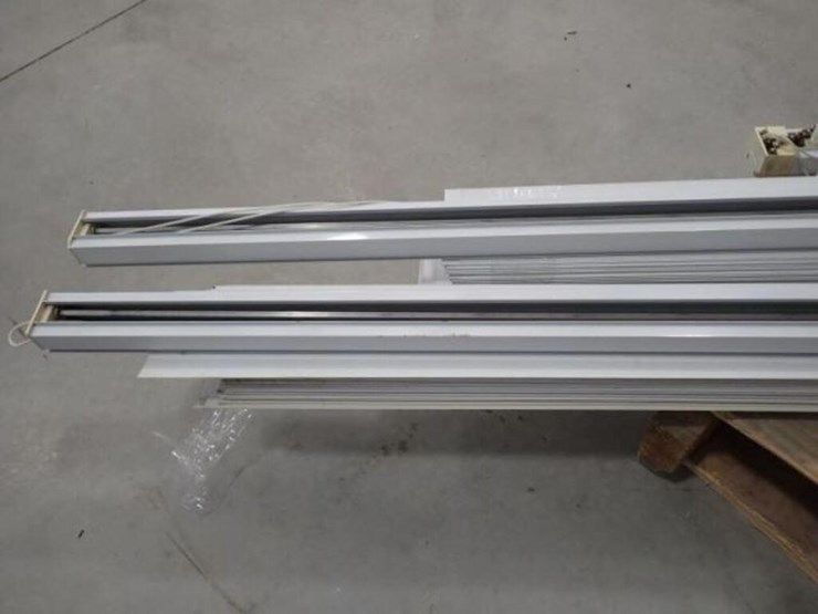 qty-of-8-ft-blind/shutters-image-6