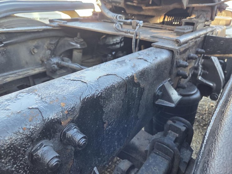 2007-peterbilt-386-image-31