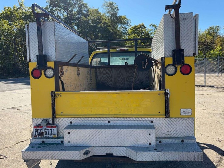 2005-ford-f350-image-15