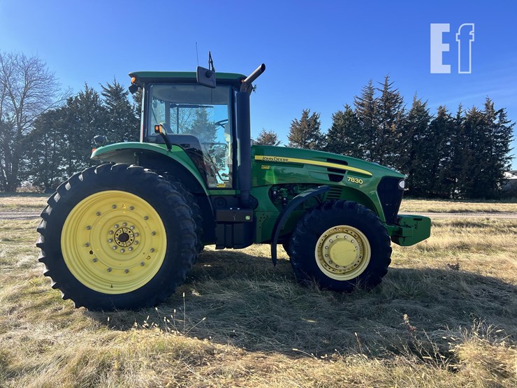 john-deere-7830-image-2