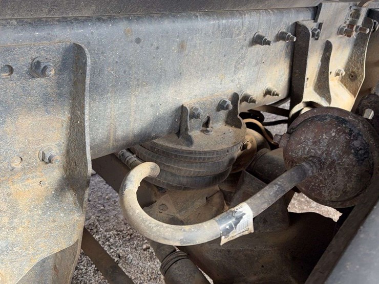 2017-kenworth-t880-image-18