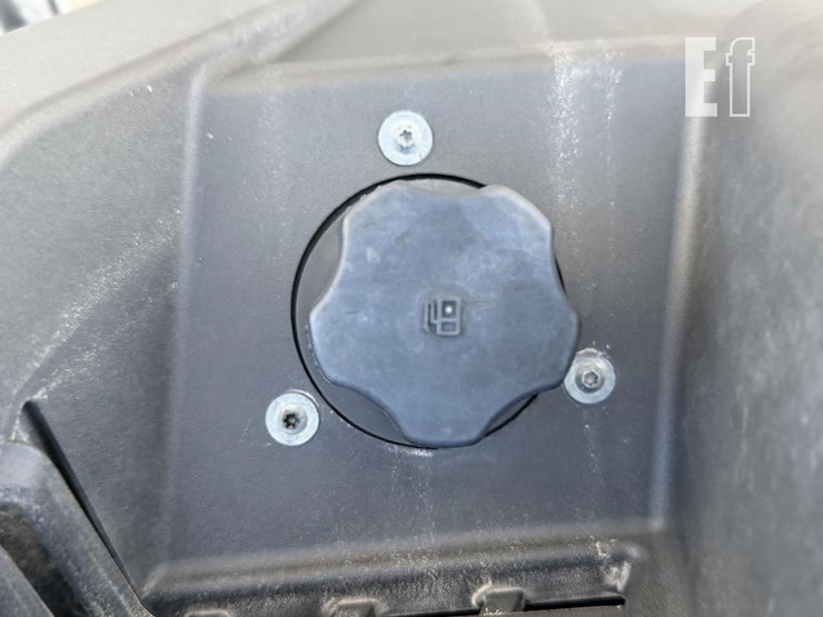 john-deere-gator-xuv-835r-image-14