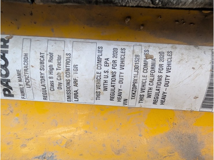 2020-kenworth-t880-image-24