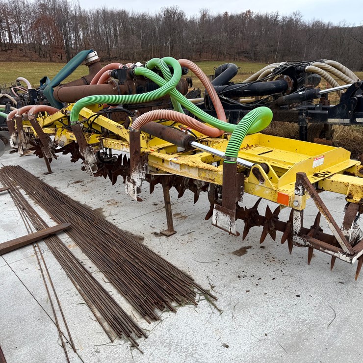 #1152 • 25' Aerway with Fold Up Wings (North Freedom, WI)