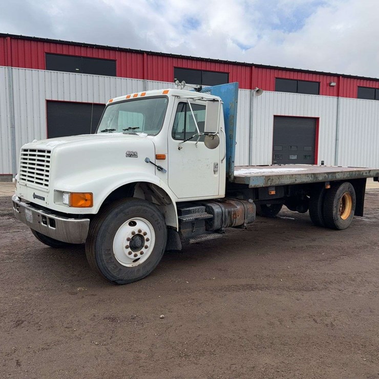 1997 INTERNATIONAL 4900