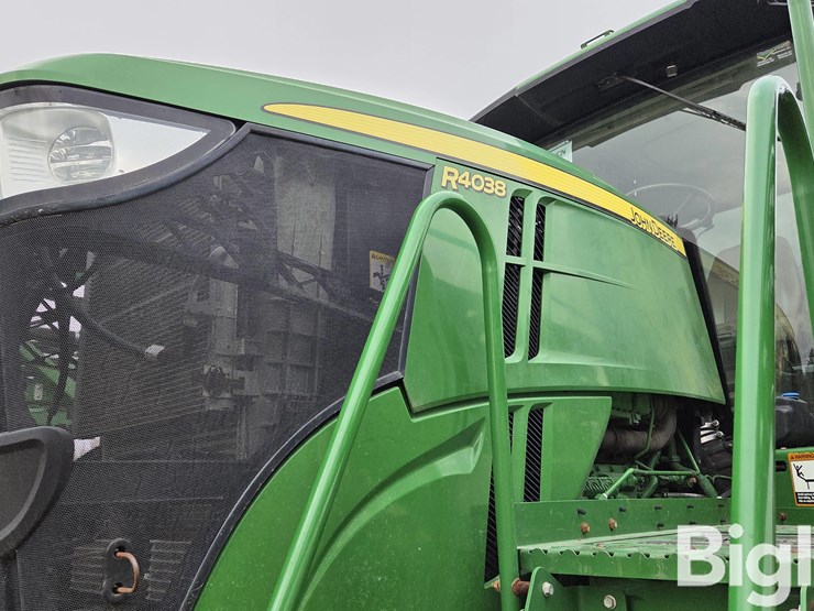 john-deere-r4038-image-11