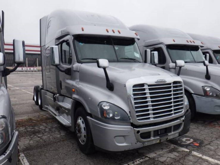 2019-freightliner-cascadia-125-image-5