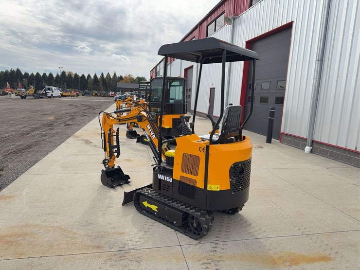 2025-miva-va15j-mini-excavator-image-4