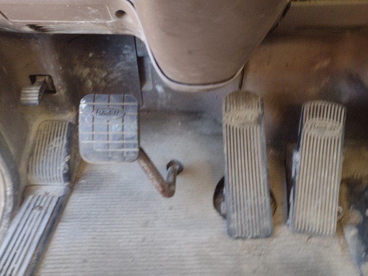 peterbilt-389-image-13