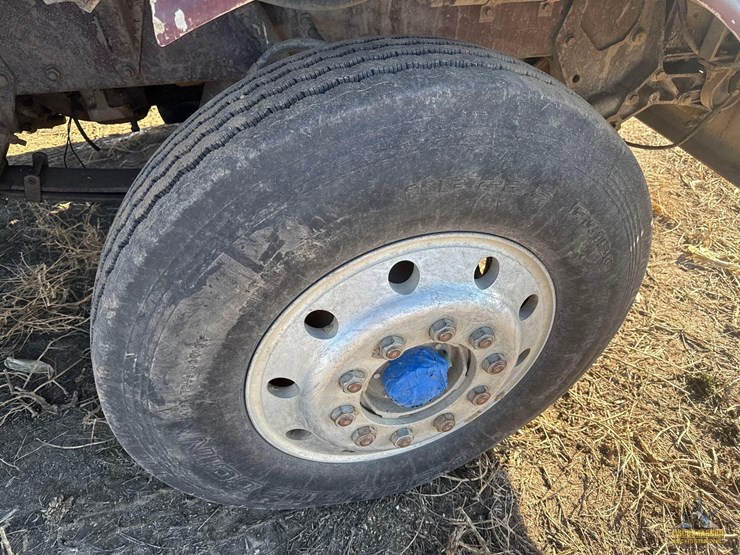 1988-peterbilt-377-image-14