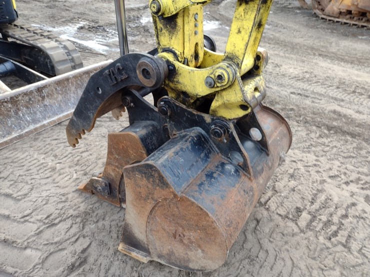 yanmar-vio45-image-18