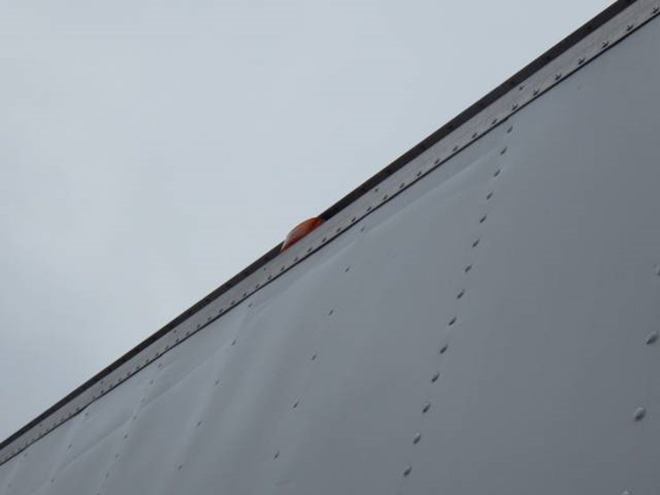 freightliner-m2-106-image-5