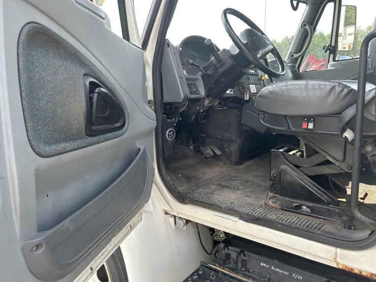 international-4000-image-95