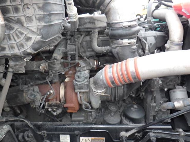 2019-peterbilt-579-image-23