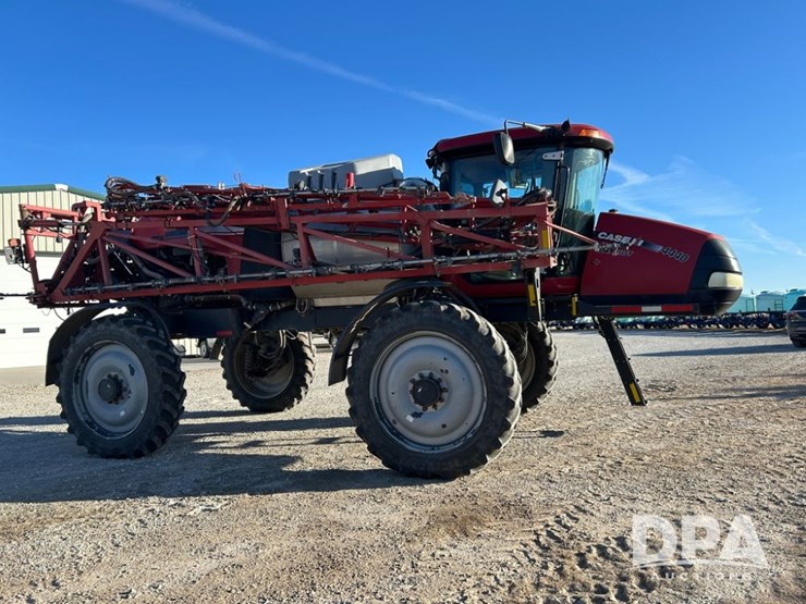 case-ih-patriot-4440-image-11