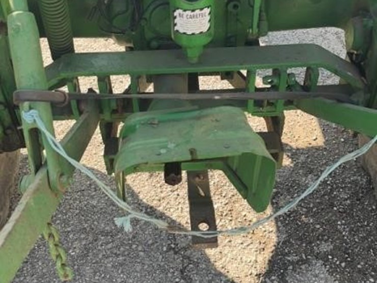 john-deere-420u-image-13