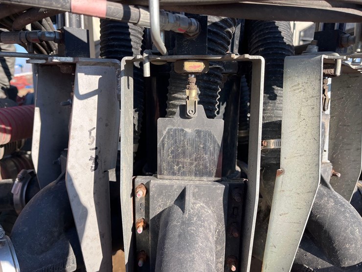 2016-bourgault-3320-66-image-100