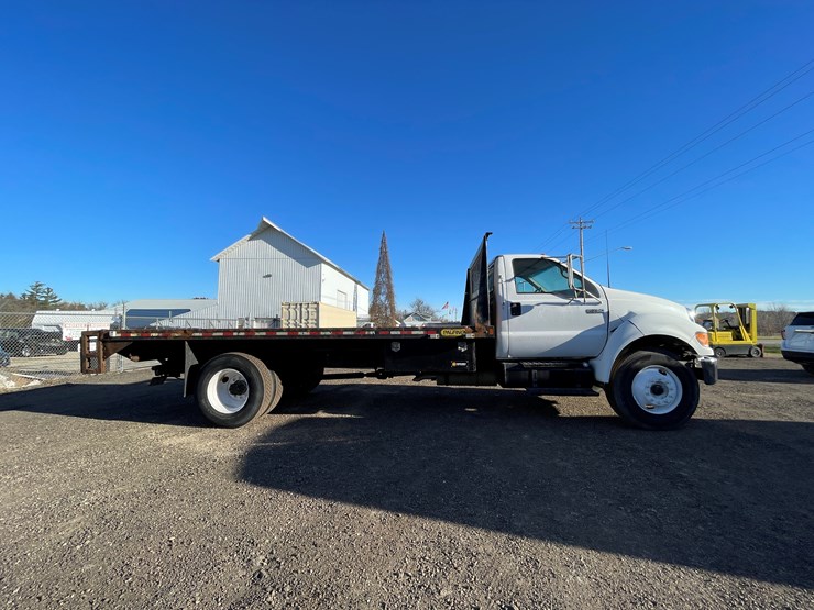 2007-ford-f750-xl-image-4