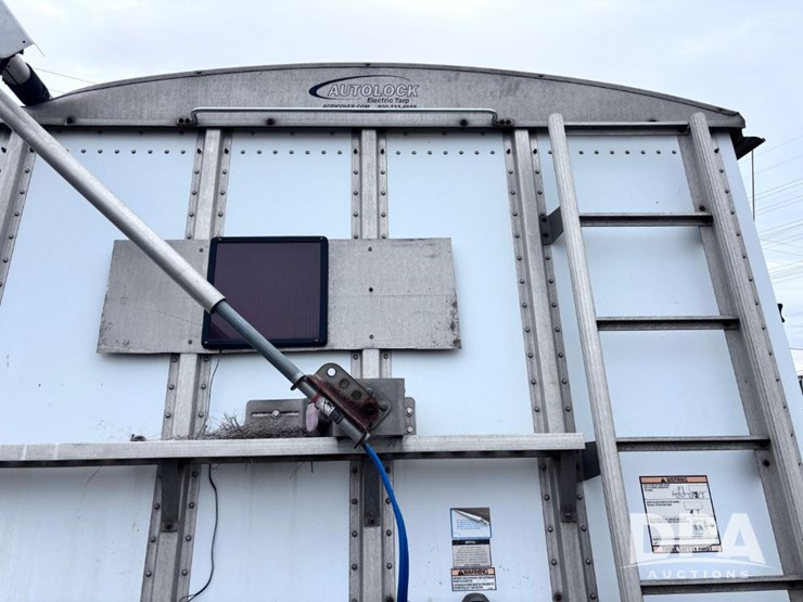 2013-merritt-hopper-image-16