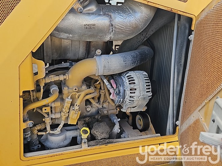 2018-deere-650k-image-28