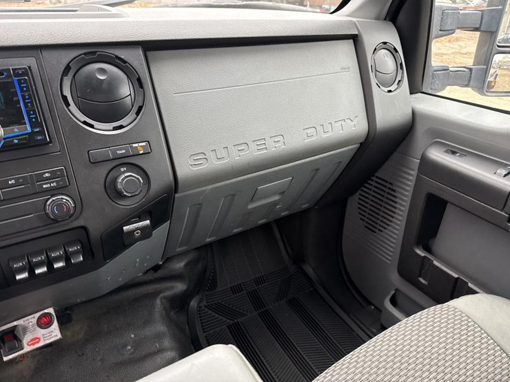 ford-f550-xlt-image-31