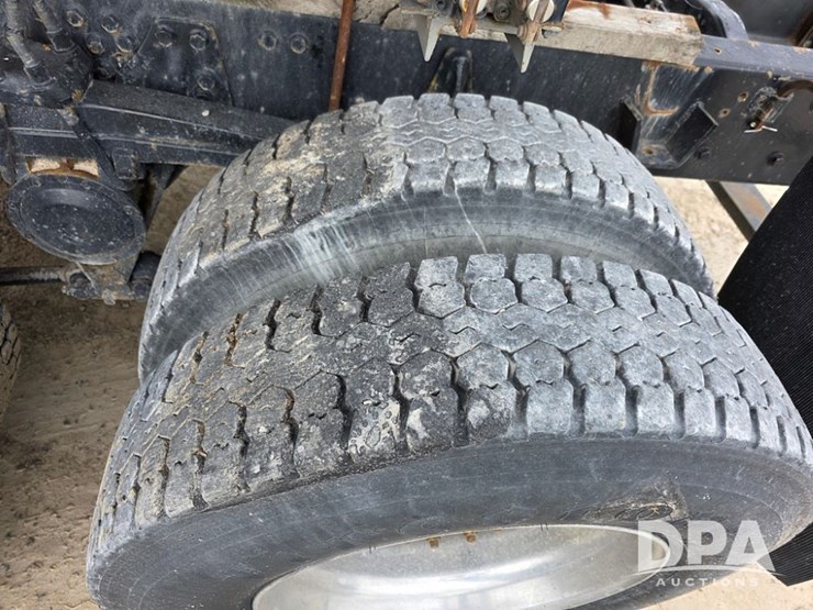 1990-kenworth-t600-image-14