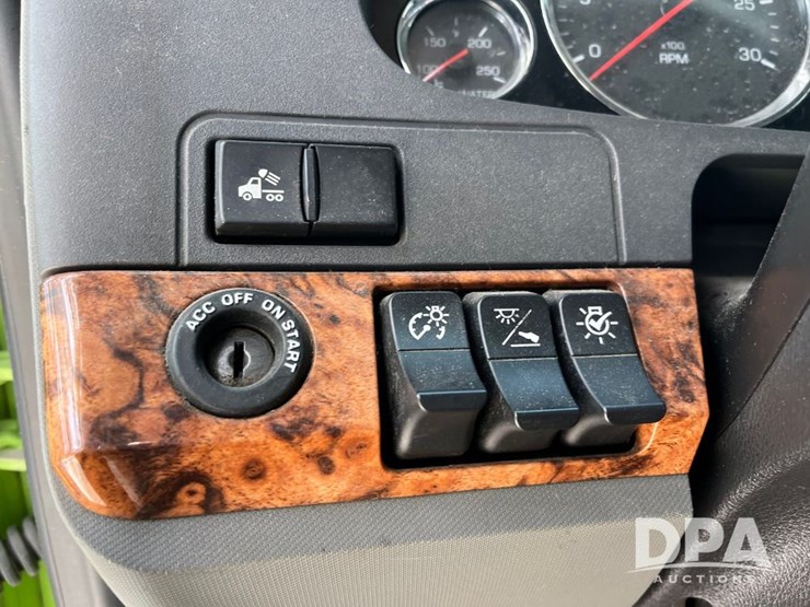 kenworth-t680-image-48