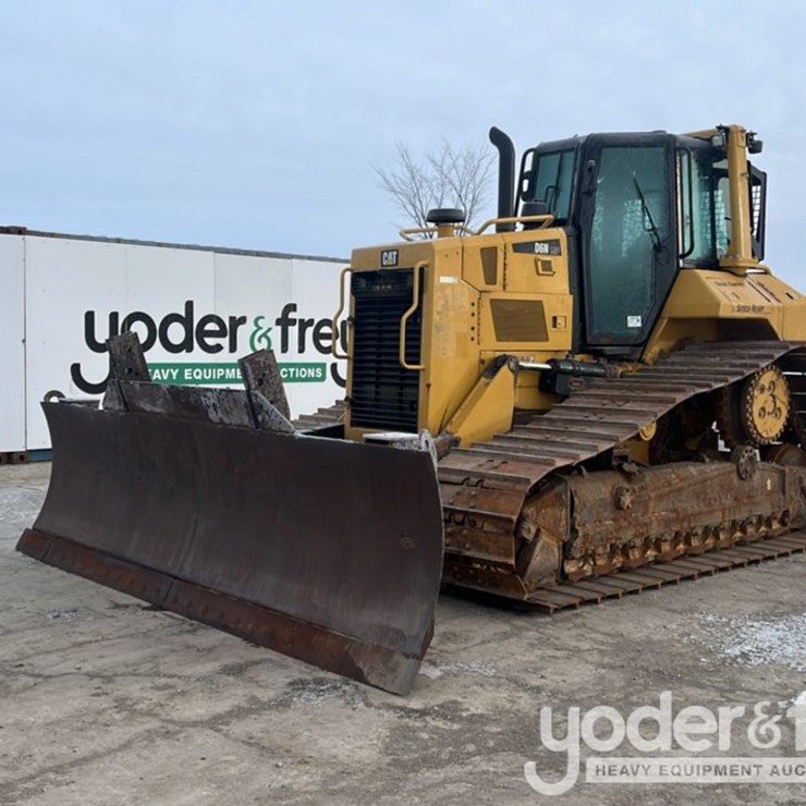 2016 CATERPILLAR D6N