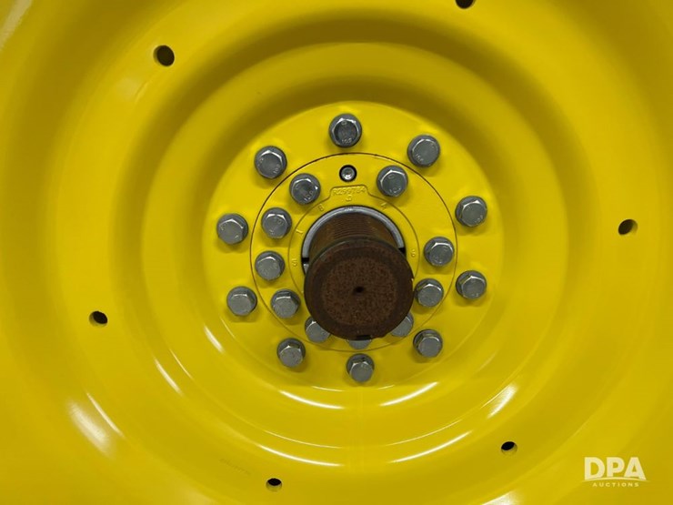 john-deere-8r-340-image-38