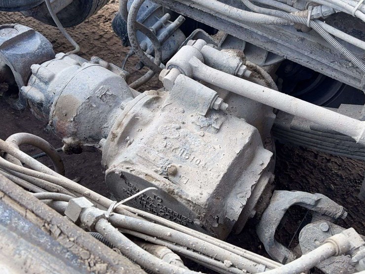 1999-mack-cl713-image-55