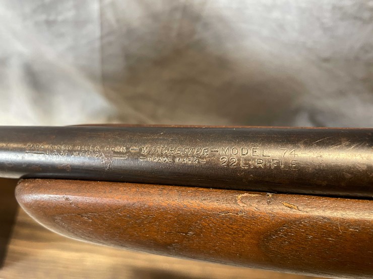 #2296-•-original-winchester-model-74-22-lr-semi-auto-rifle,-sn:-160604a-image-9