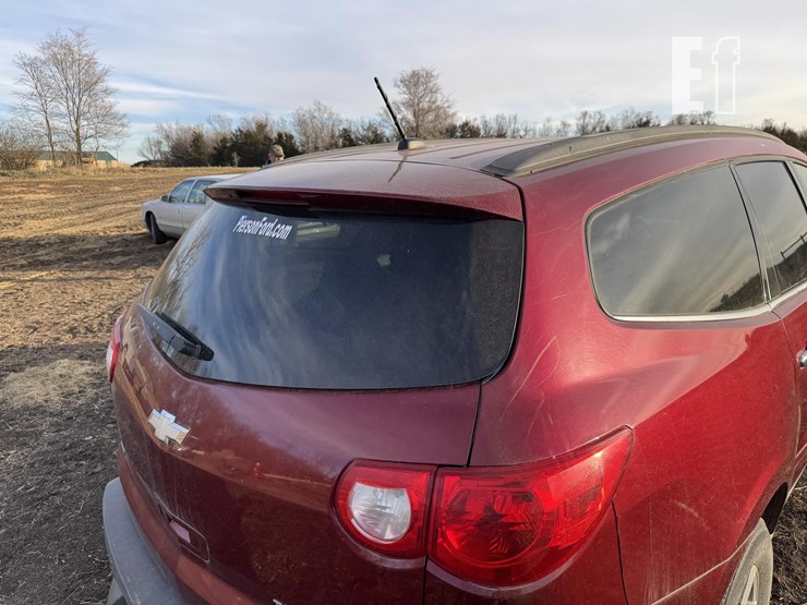 2010-chevrolet-traverse-image-6