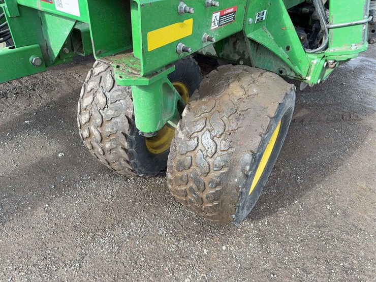 2011-john-deere-1990-image-12