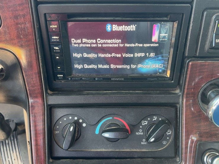 2010-international-lf517-lone-star-dump-truck-image-53