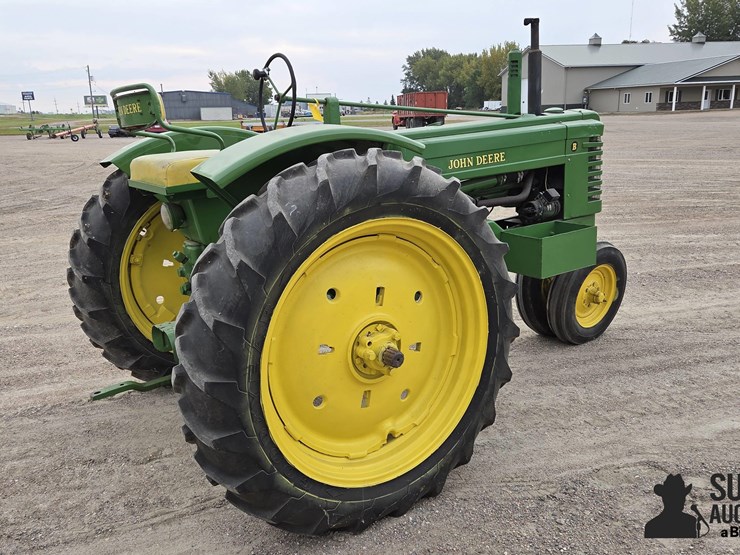 john-deere-b-image-5