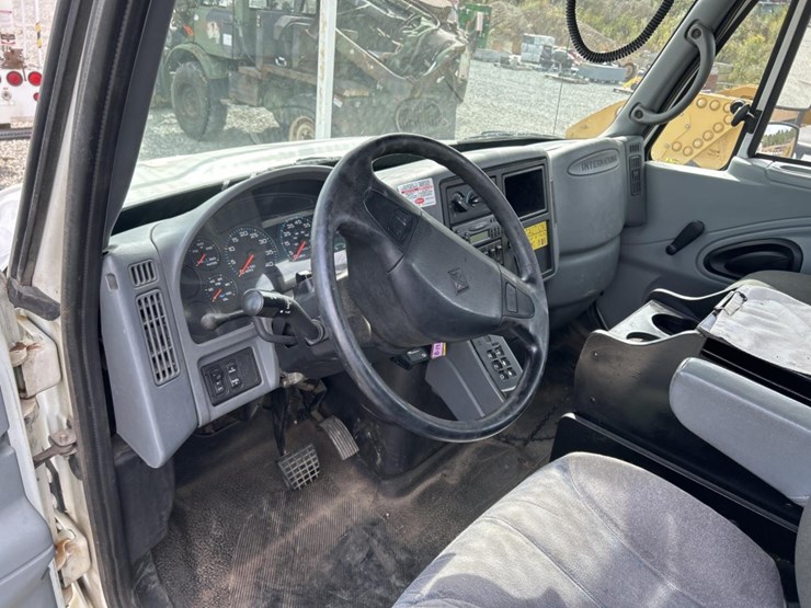 international-4000-image-90