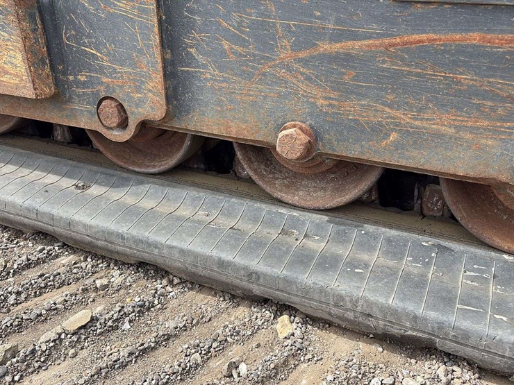 2022-new-holland-c362-image-9