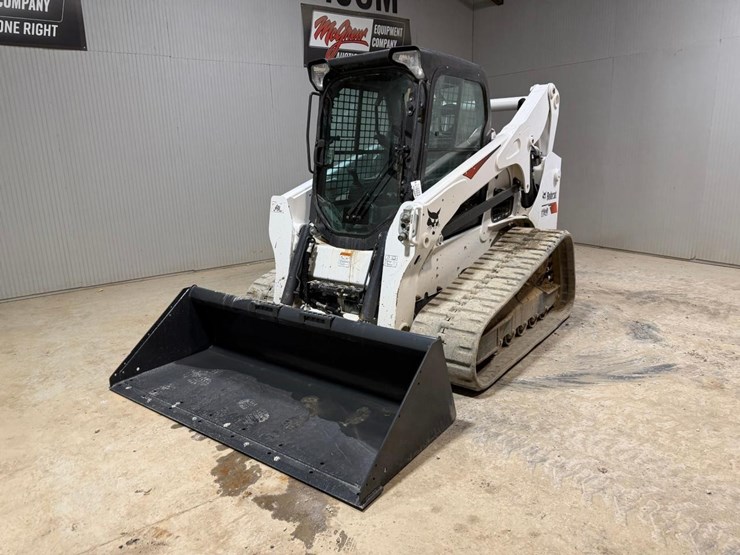 2022-bobcat-t740-image-2