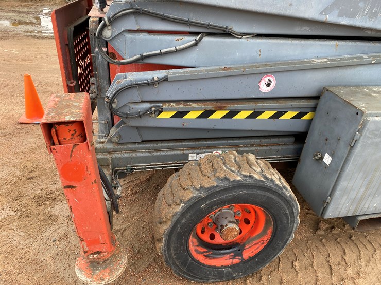 #474-•-2013-skyjack-sj9250-rough-terrain-4x4-diesel-scissor-lift-(mosinee,-wi)-image-11