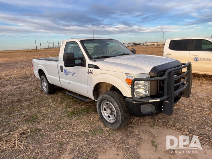 ford-f250-xl-image-1