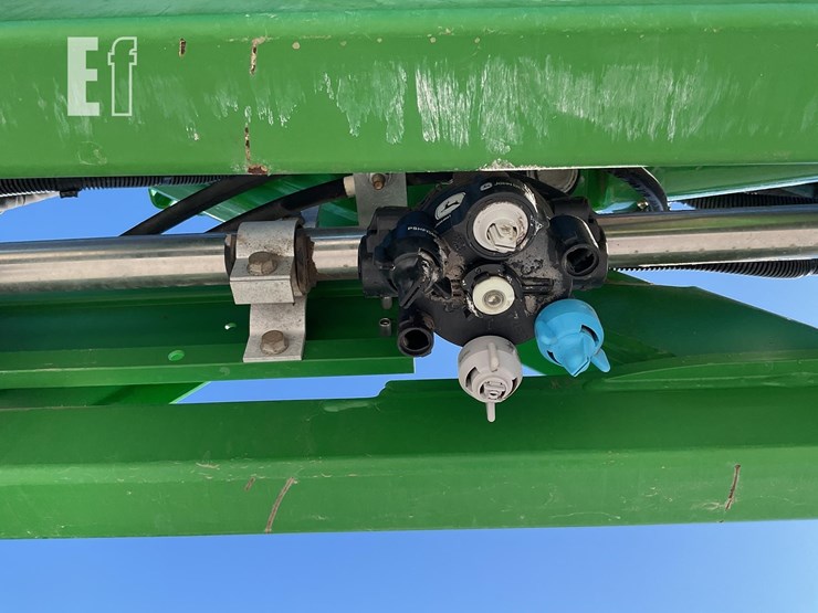 john-deere-r4038-image-13